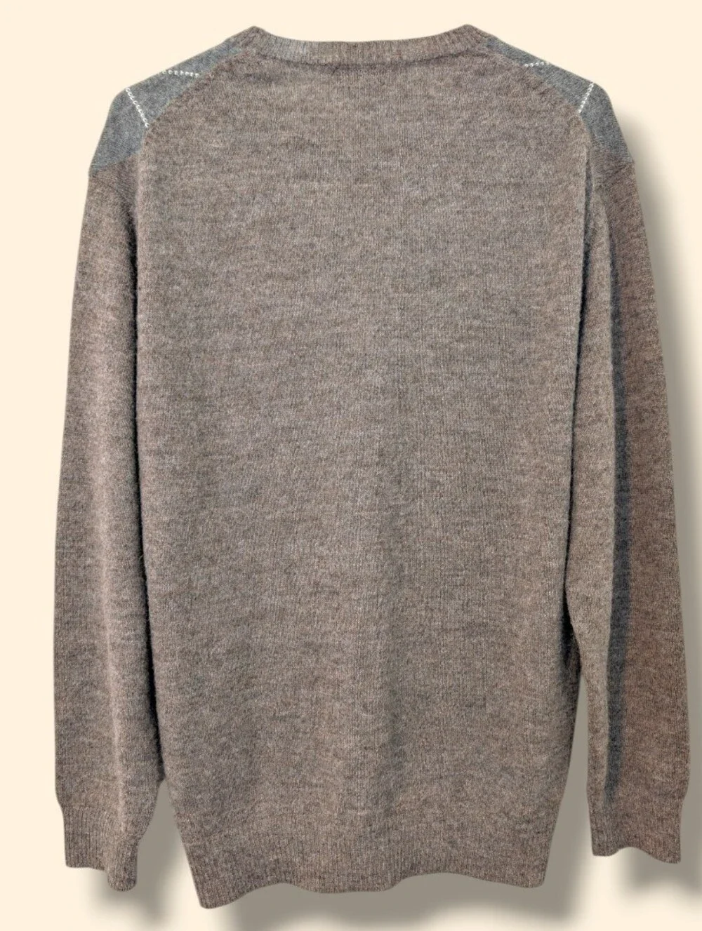 Daniel Cremieux Men's Taupe Grey 100% Alpaca Long Sleeve V-Neck Argyle Sweater M